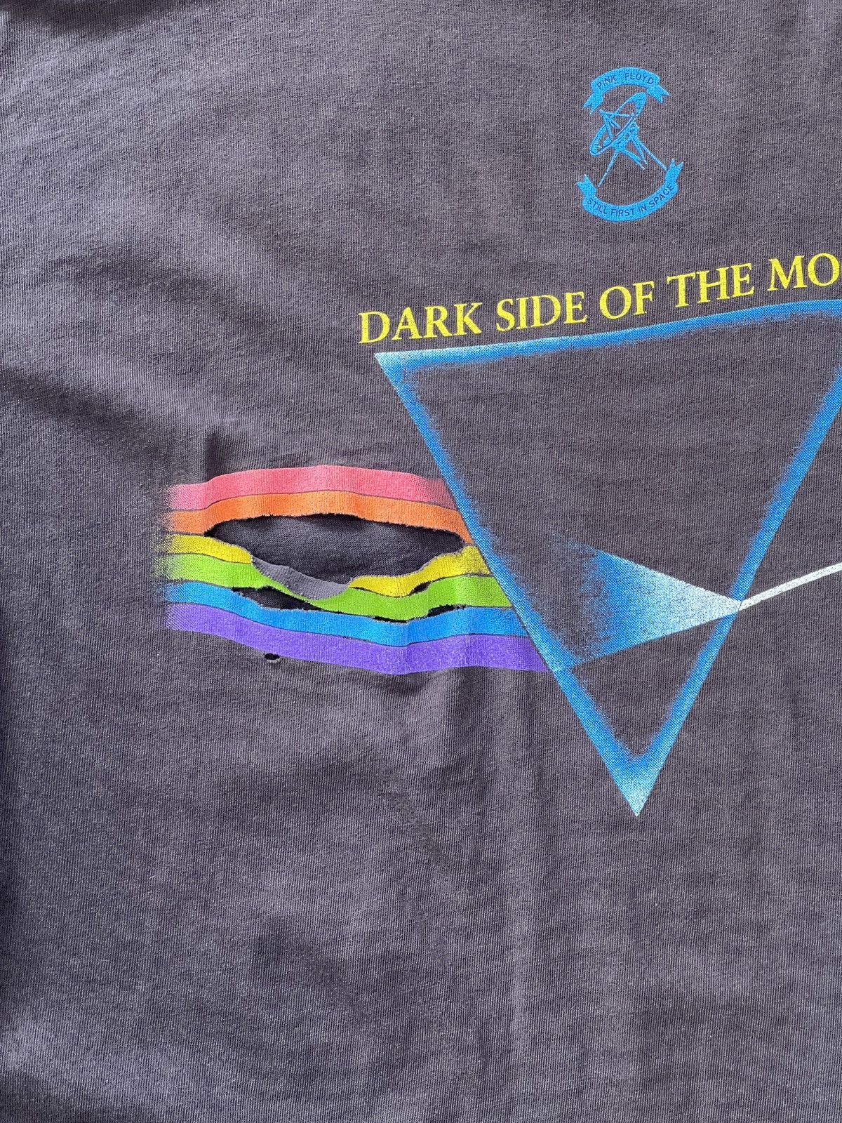 Band Tees Vintage 1996 Pink Floyd Dark Side of the Moon Band Tee XL Size US XL / EU 56 / 4 - 7 Thumbnail