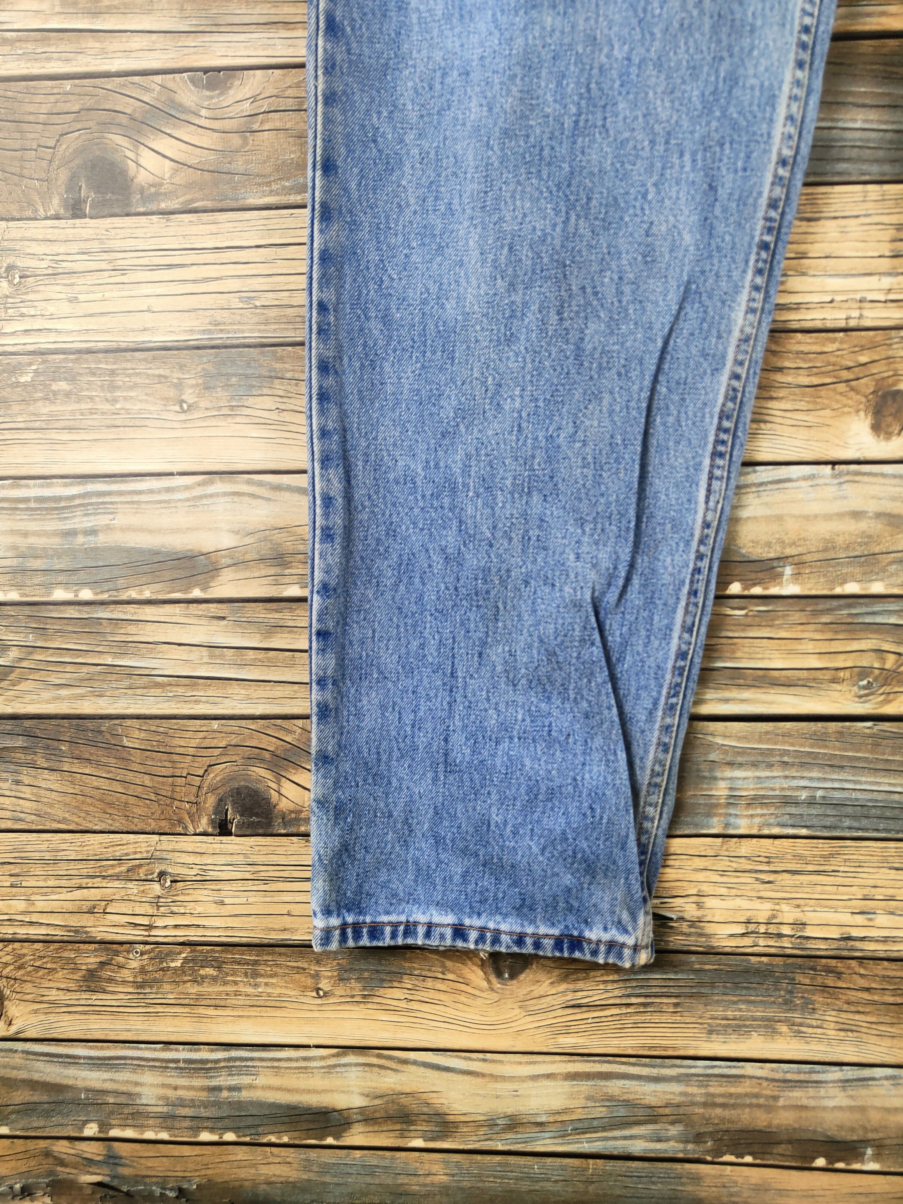 Levi's 550 Levi's Blue Distressed Ripped denim Jeans #S2837 Size US 35 - 4 Thumbnail