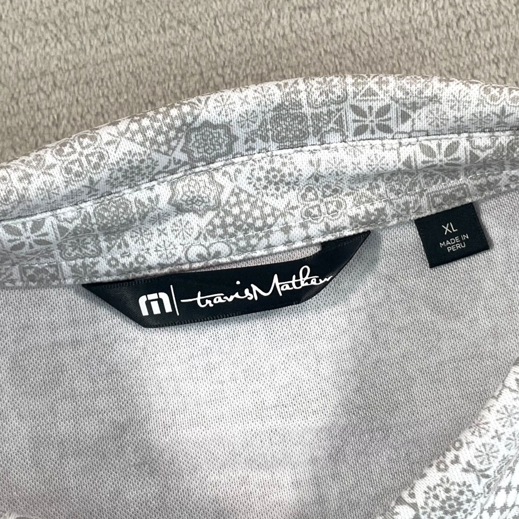 TravisMathew Travis Mathew Polo Shirt Men XL Gray Geometric Logo Short Sleeve Collared Button Polo NWOT Beach Golf Travel Casual Activewear Size US XL / EU 56 / 4 - 2 Thumbnail