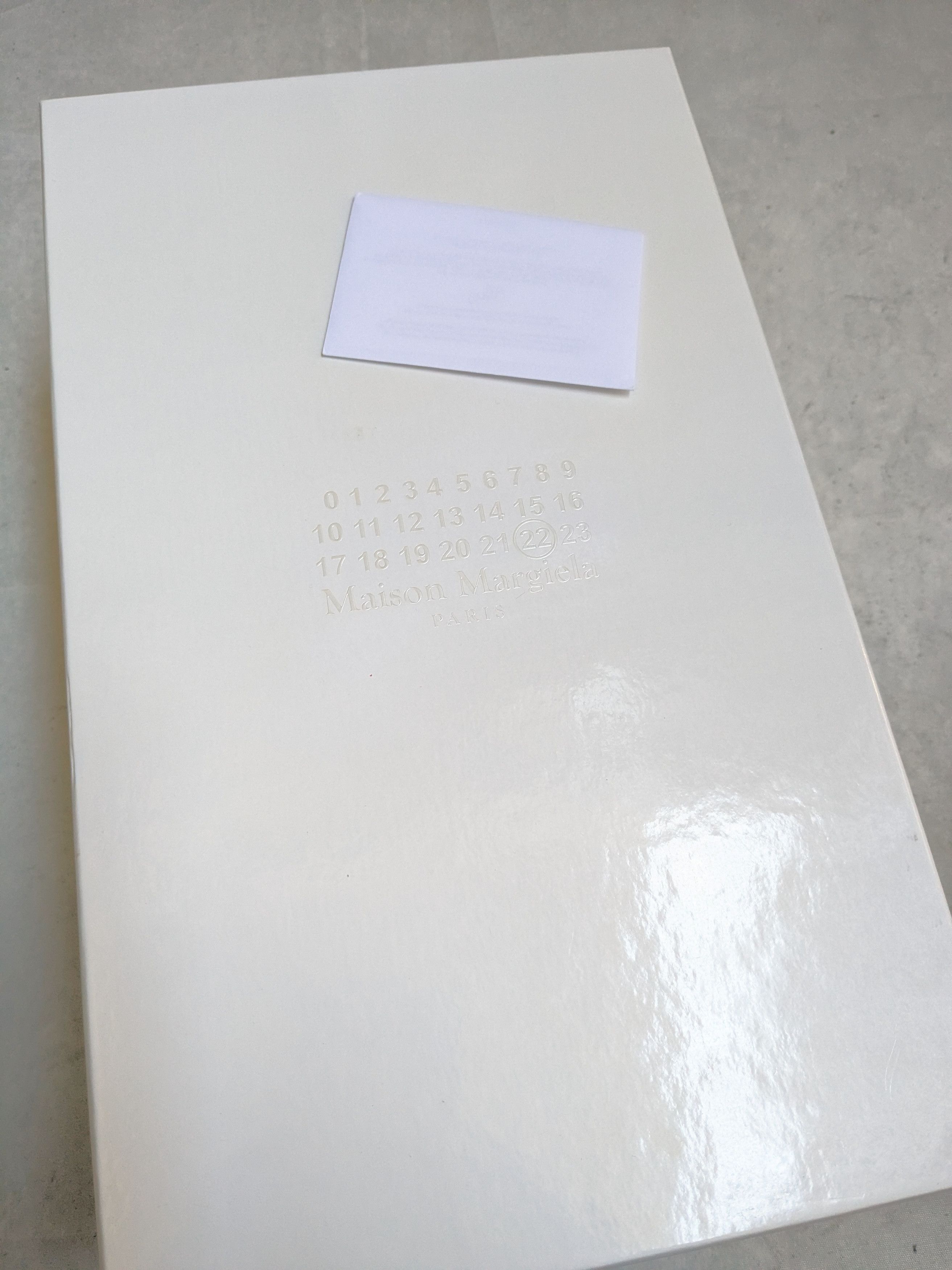 Maison Margiela Maison Margiela Replica GAT 11 44 White Gray Gum Low Tops Size US 11 / EU 44 - 19 Thumbnail