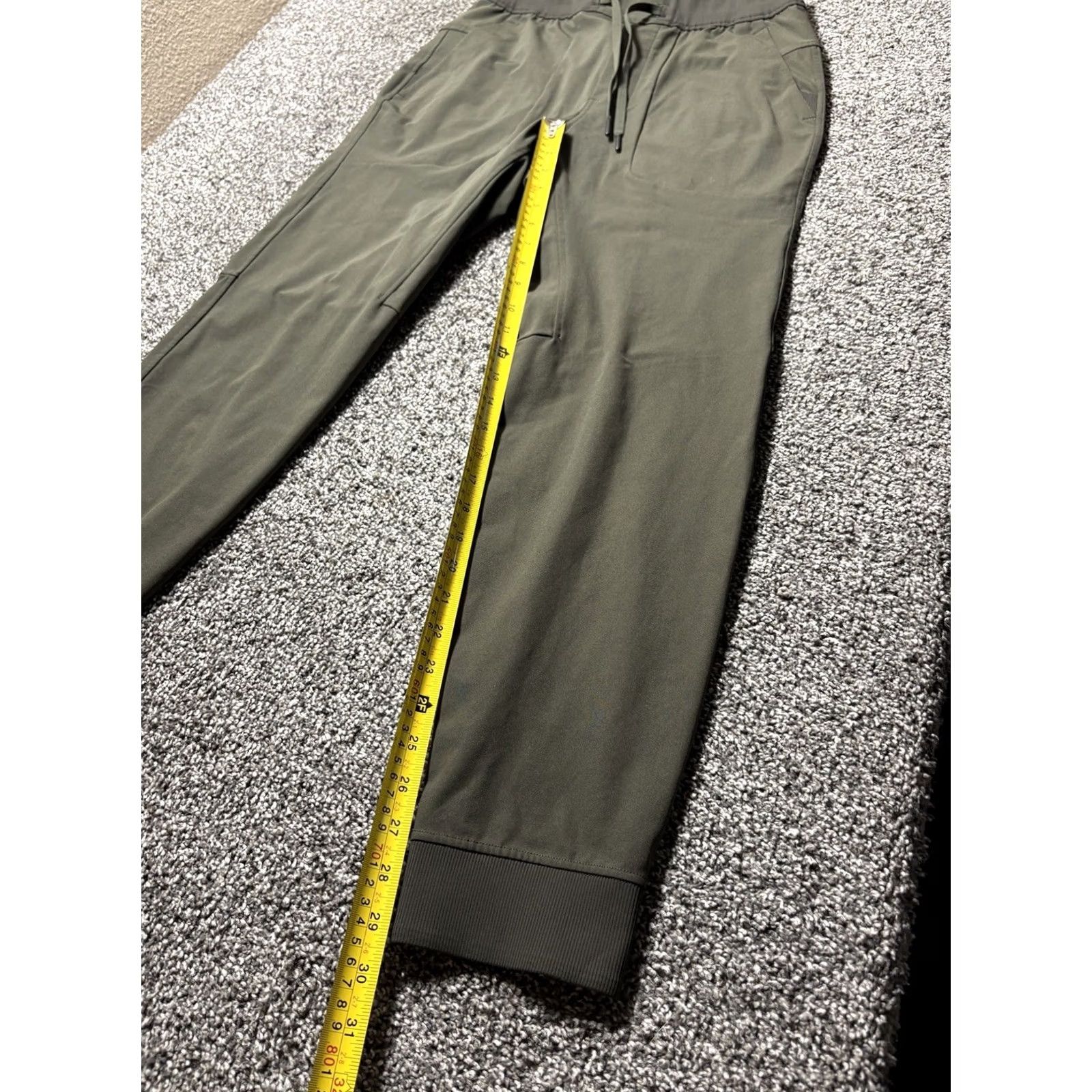 Lululemon Lululemon ABC Jogger Pants Men Medium Green Olive Stretch Warpstreme Gym LM5574s Size US 31 - 4 Thumbnail