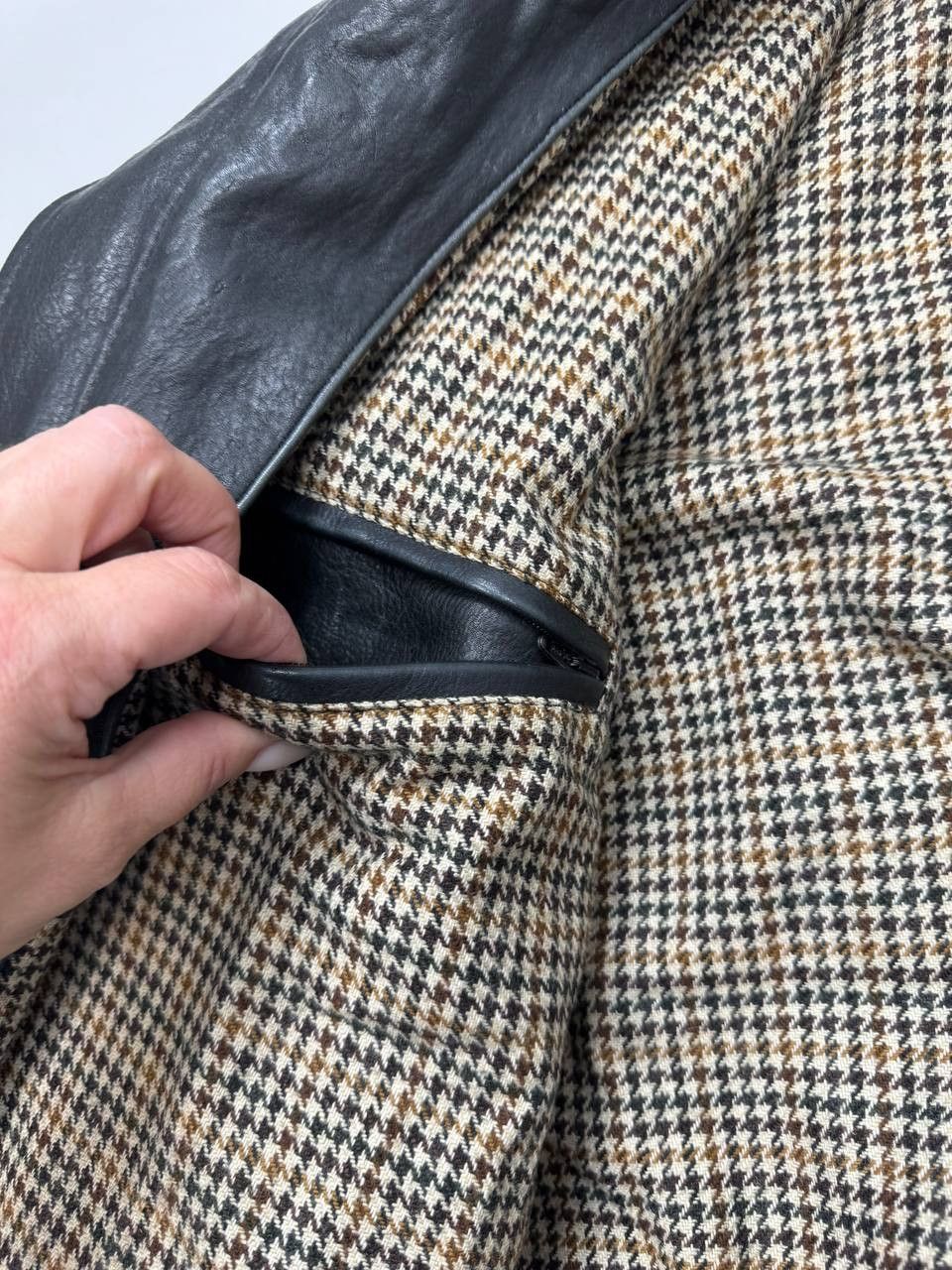 Vintage vintage leather bomber jacket for men Size US L / EU 52-54 / 3 - 12 Thumbnail