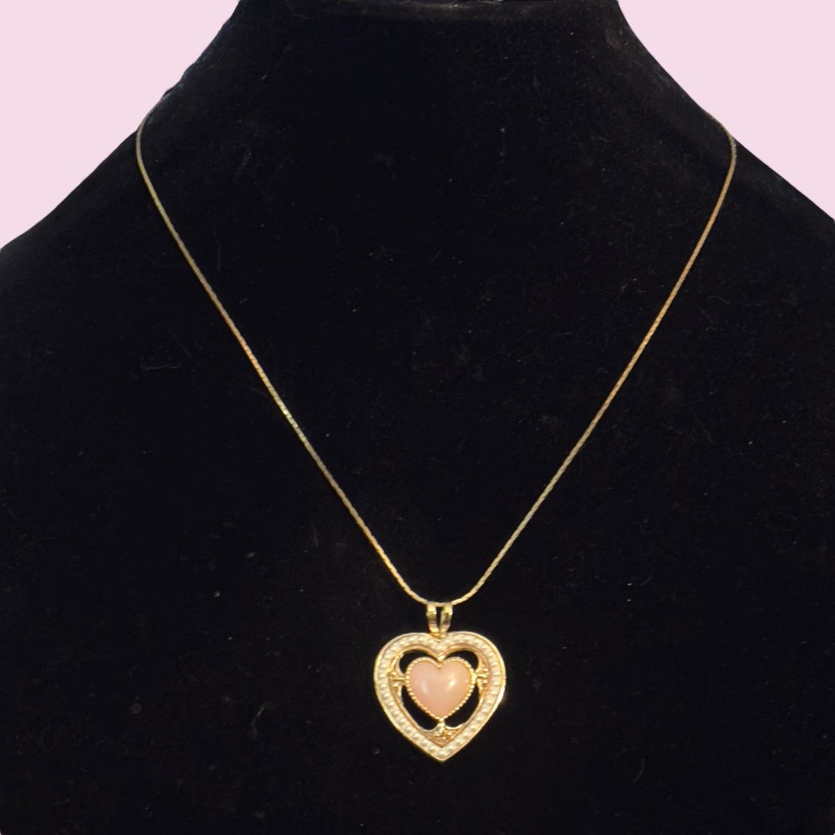 Vintage Vintage gold tone rose quartz and seed pearls heart necklace Size ONE SIZE - 1 Thumbnail