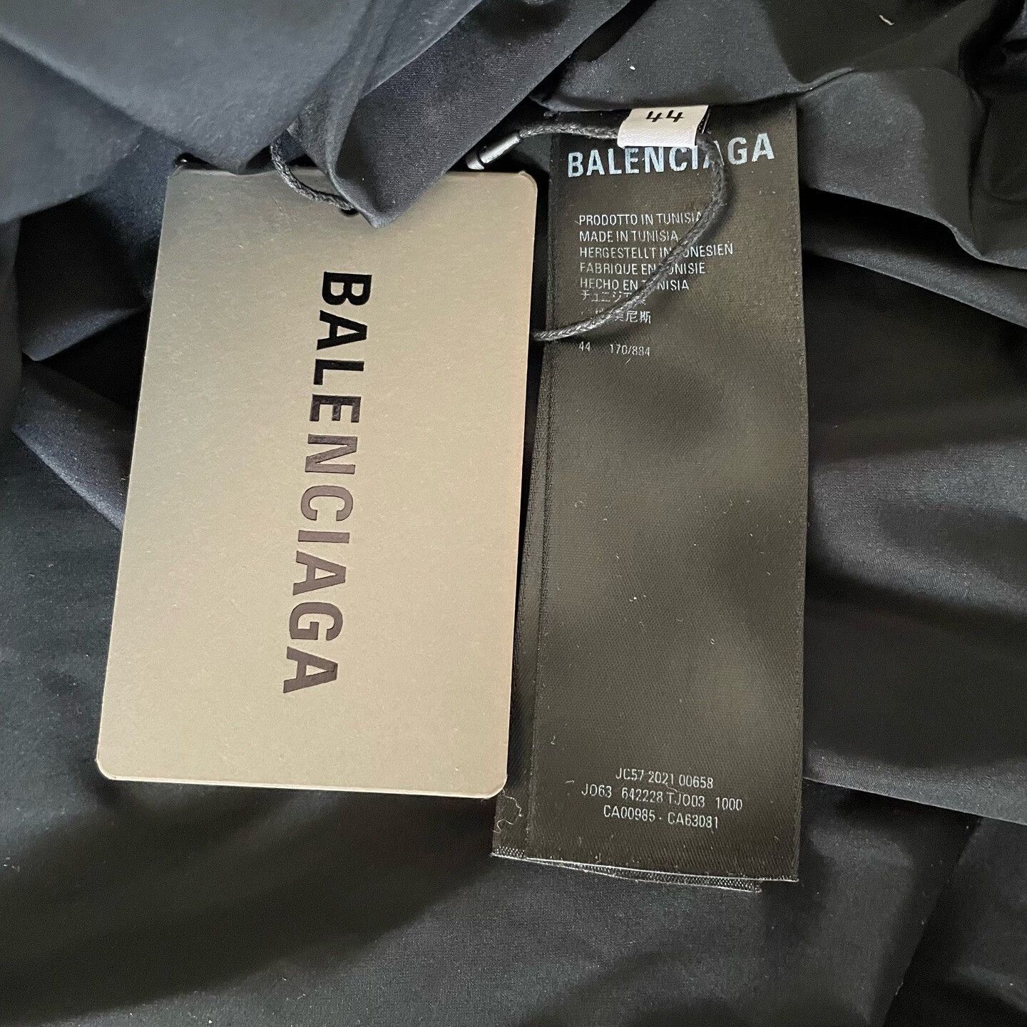 Balenciaga balenciaga black puffer jacket fw21 Size US L / EU 52-54 / 3 - 5 Thumbnail
