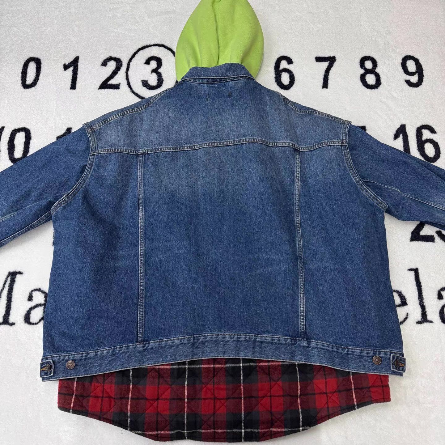Balenciaga Balenciagarunwaystyledenimfalsepiece cotton-padded coat Q10 Size US XL / EU 56 / 4 - 4 Thumbnail