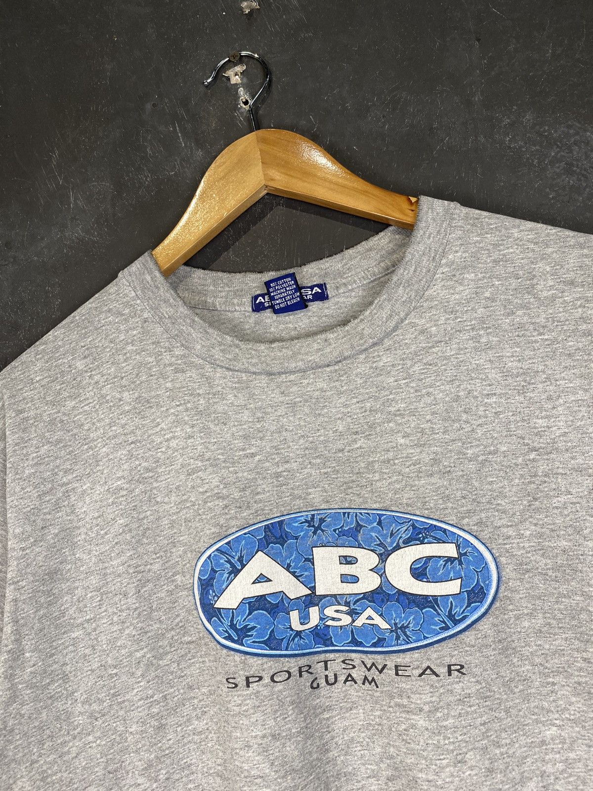 Vintage ABC Store Surf Guam Tee Size US L / EU 52-54 / 3 - 3 Thumbnail