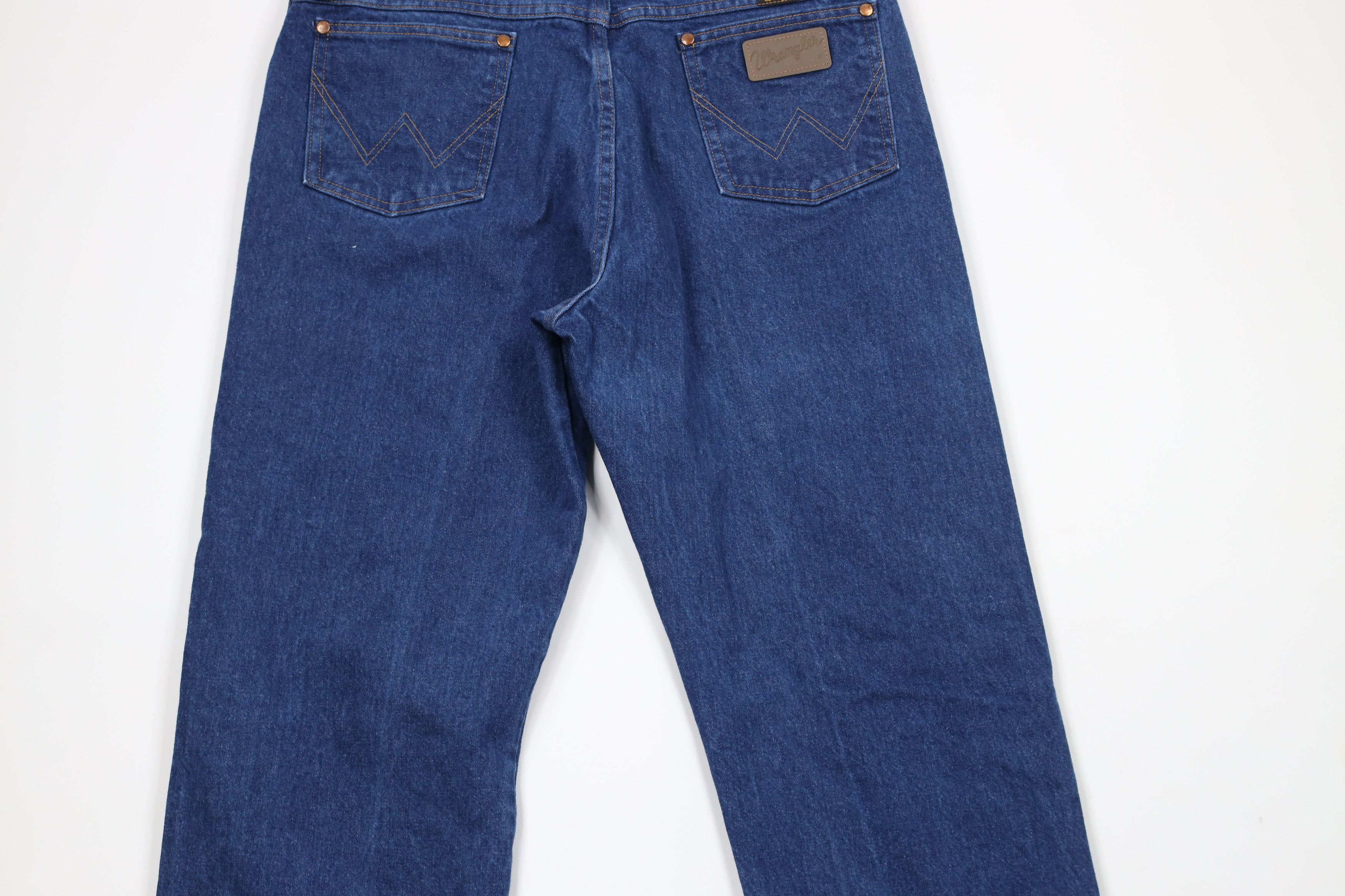 Vintage × Wrangler Vintage 90s Wrangler Spell Out Straight Leg Denim Jeans Blue Size US 35 - 10 Thumbnail