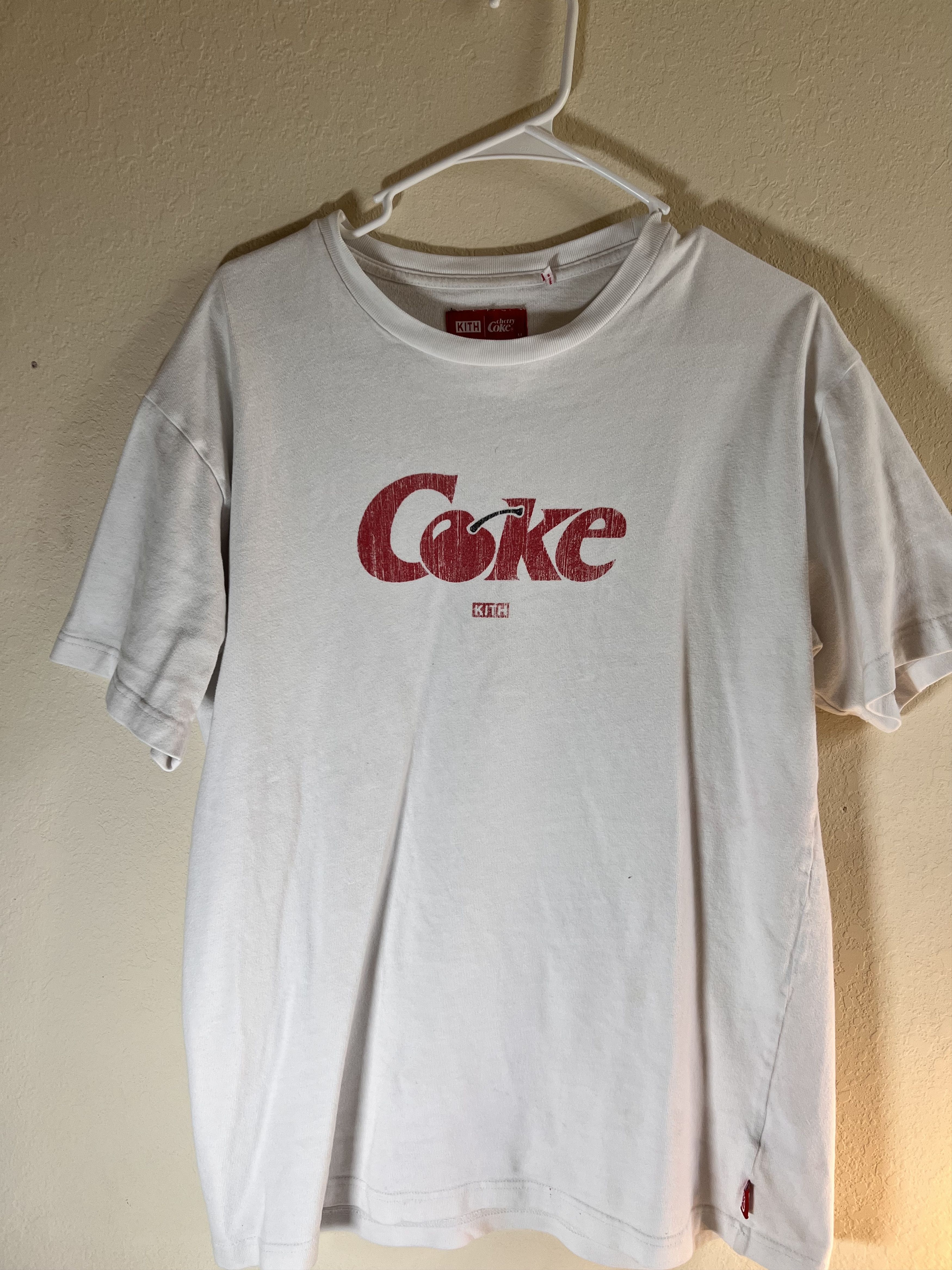 Kith Kith Coca Cola Cherry Coke Vintage Tee White Size US M / EU 48-50 / 2 - 1 Thumbnail