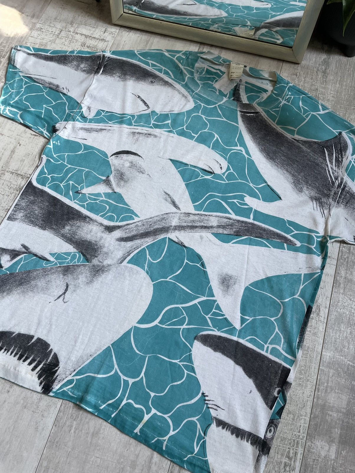 Vintage Vintage 90’s Hammerhead Shark T-Shirt Over Printed RARE Size US M / EU 48-50 / 2 - 3 Thumbnail