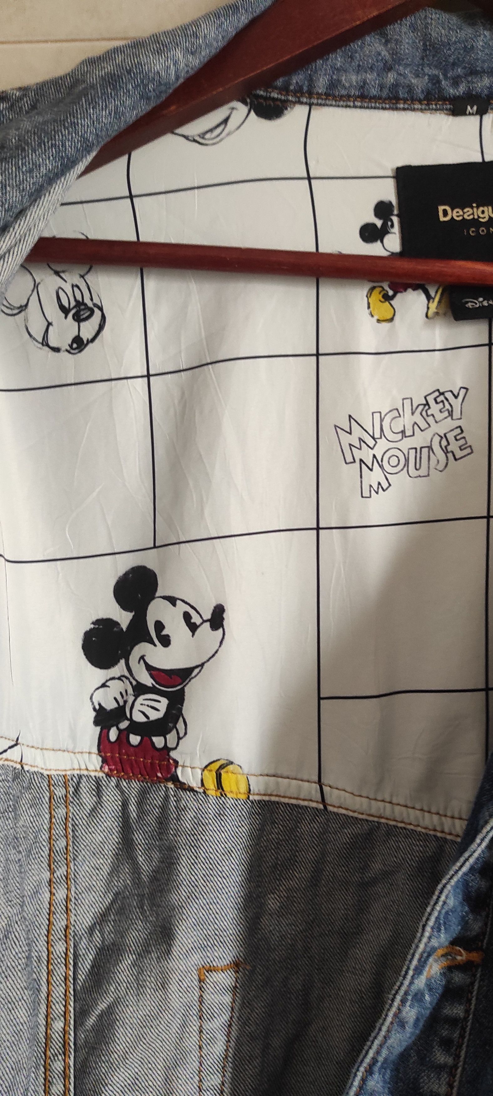 Desigual × Disney Desigual Women's Patchwork Mickey Mouse Graphic Denim Jacket Size M / US 6-8 / IT 42-44 - 15 Thumbnail