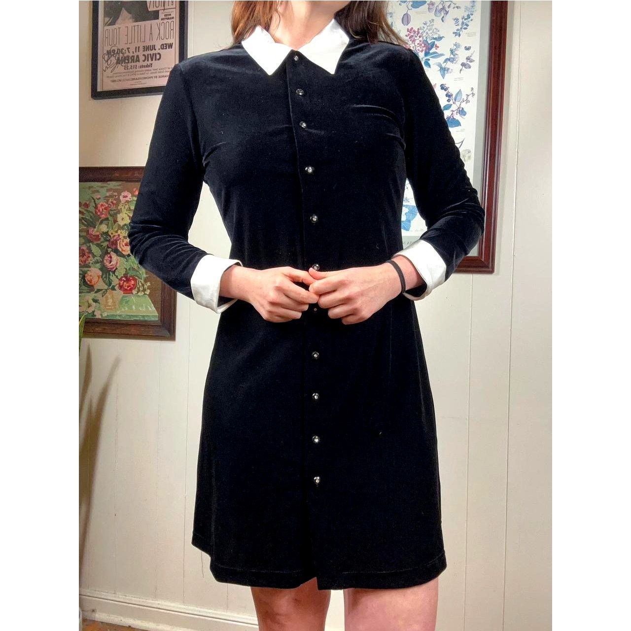 Vintage Vintage 90s Women's 12 Whimsigoth Button Black Velvet Dress Size XL / US 12-14 / IT 48-50 - 1 Thumbnail