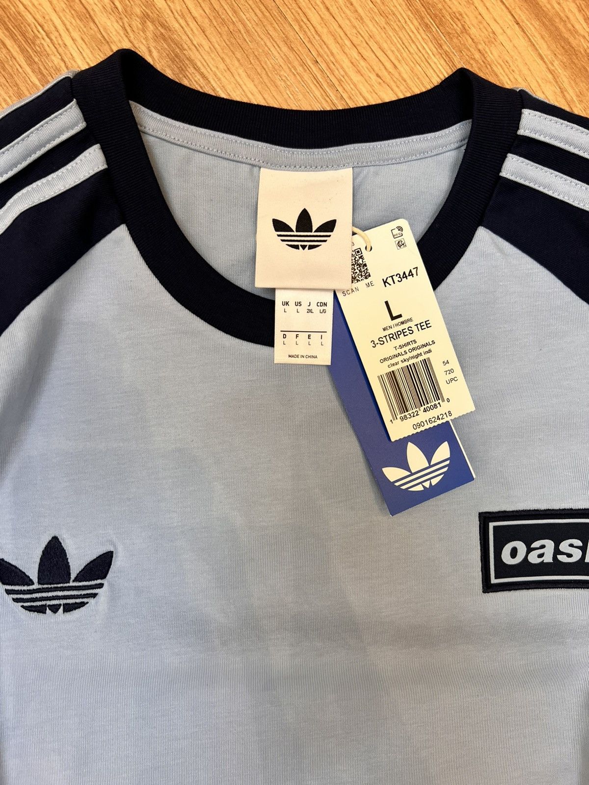 Adidas Adidas x Oasis Size US M / EU 48-50 / 2 - 4 Thumbnail