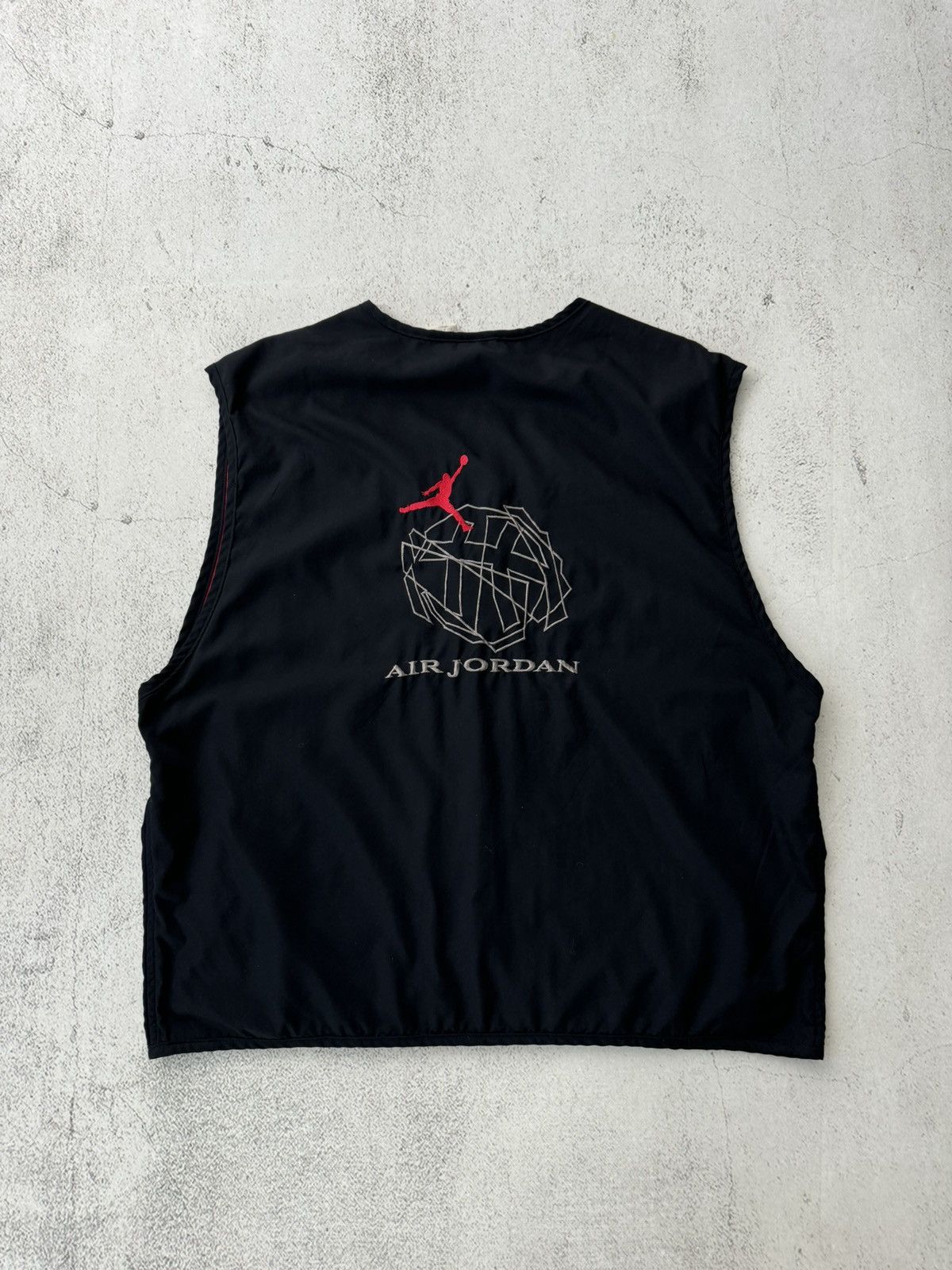 Jordan Brand × Nike × Vintage Nike Air Jordan Vintage Logo Vest Size US XL / EU 56 / 4 - 10 Thumbnail