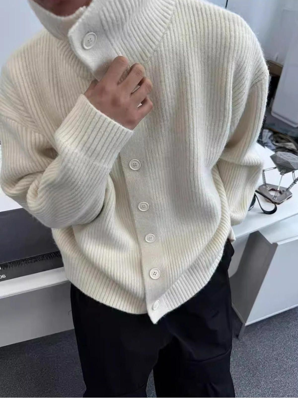 Vintage Cream Ribbed Button-Up Knit Sweater, Casual Menswear Size US M / EU 48-50 / 2 - 1 Thumbnail