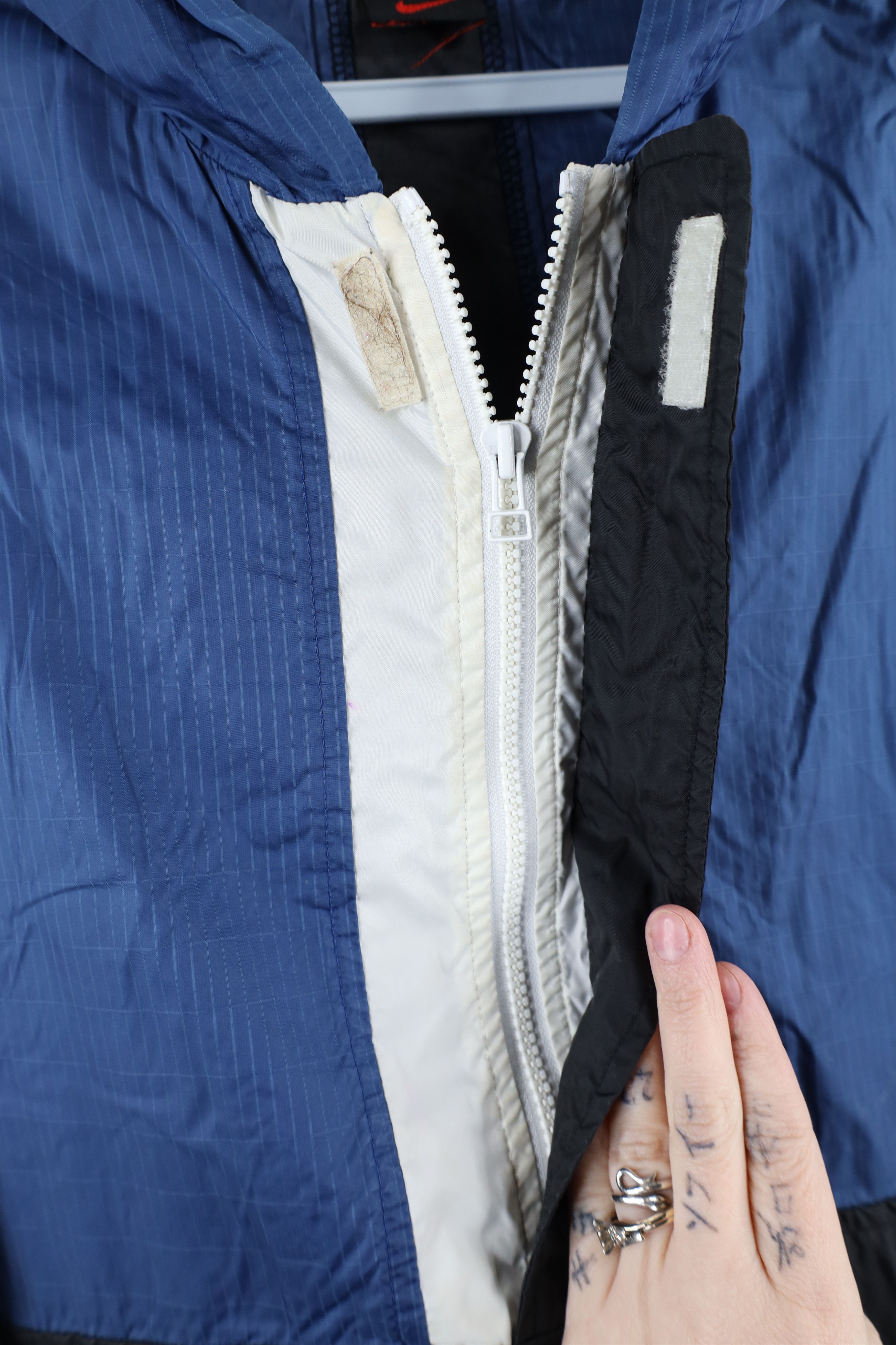Nike × Vintage Vintage 90s Nike Swoosh Hooded Anorak Windbreaker Jacket Size US S / EU 44-46 / 1 - 7 Thumbnail