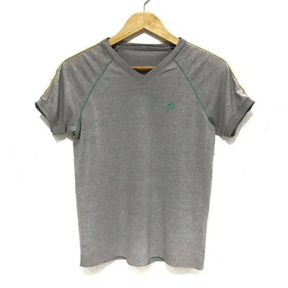 Hang Ten Vintage HANG TEN 80s Surfing V Neck Gray Tee Shirts Hawaii Size US S / EU 44-46 / 1 - 1 Thumbnail