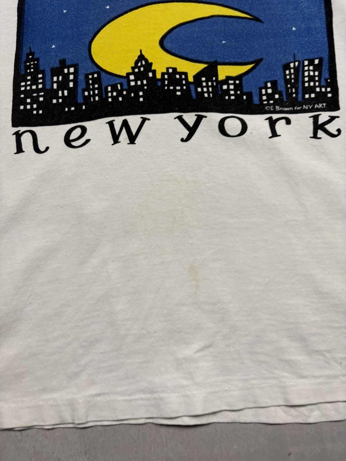 Vintage Vintage 90s New York Cow Moon Big City Art T Shirt USA Y2K L Size US L / EU 52-54 / 3 - 11 Thumbnail