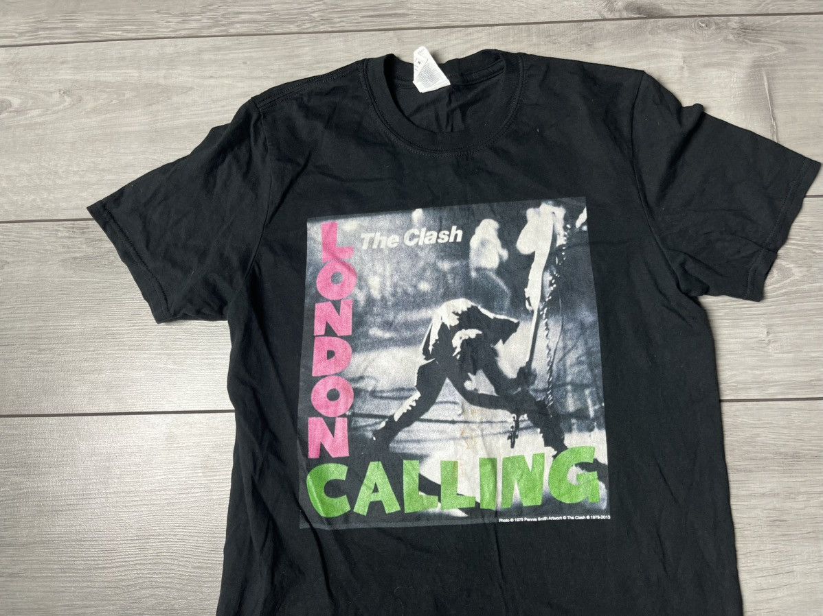 Band Tees The clash London calling Tshirt rock memorial size Medium Size US M / EU 48-50 / 2 - 3 Thumbnail