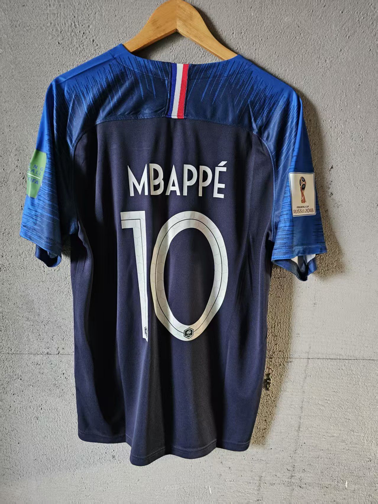 Other 2018 World Cup France #10 Kylian Mbappé Jersey Home Size US L / EU 52-54 / 3 - 1 Thumbnail
