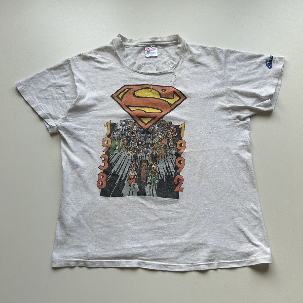 DC Comics × Vintage Vintage 90s Super Man Death DC Comics Graphic T Shirt Rare Size US M / EU 48-50 / 2 - 1 Thumbnail