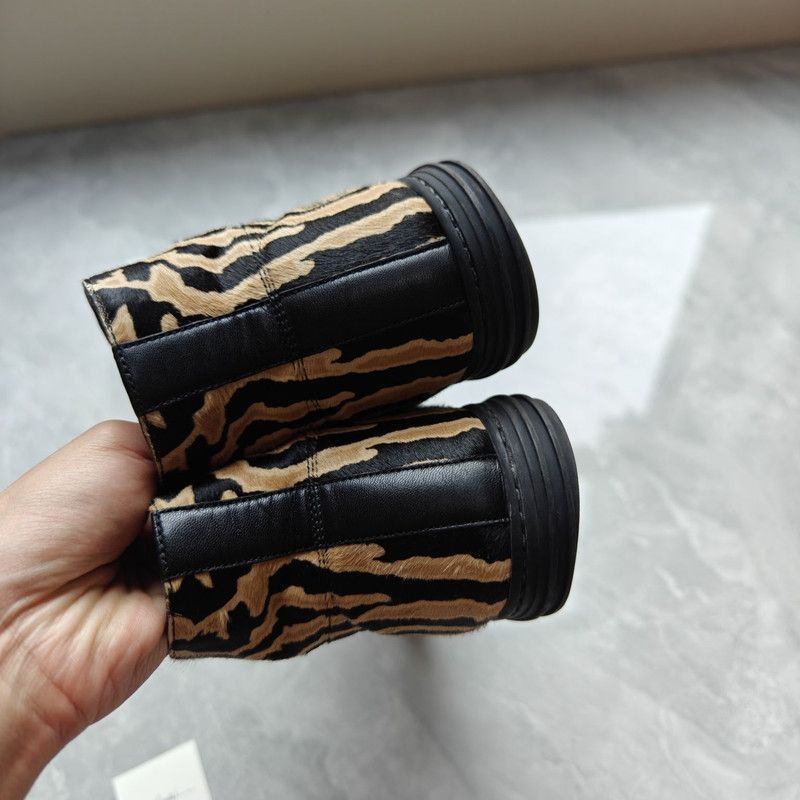 Gucci Gucci Casual Sneakers in Black and Yellow- Size US 8 / EU 41 - 6 Thumbnail