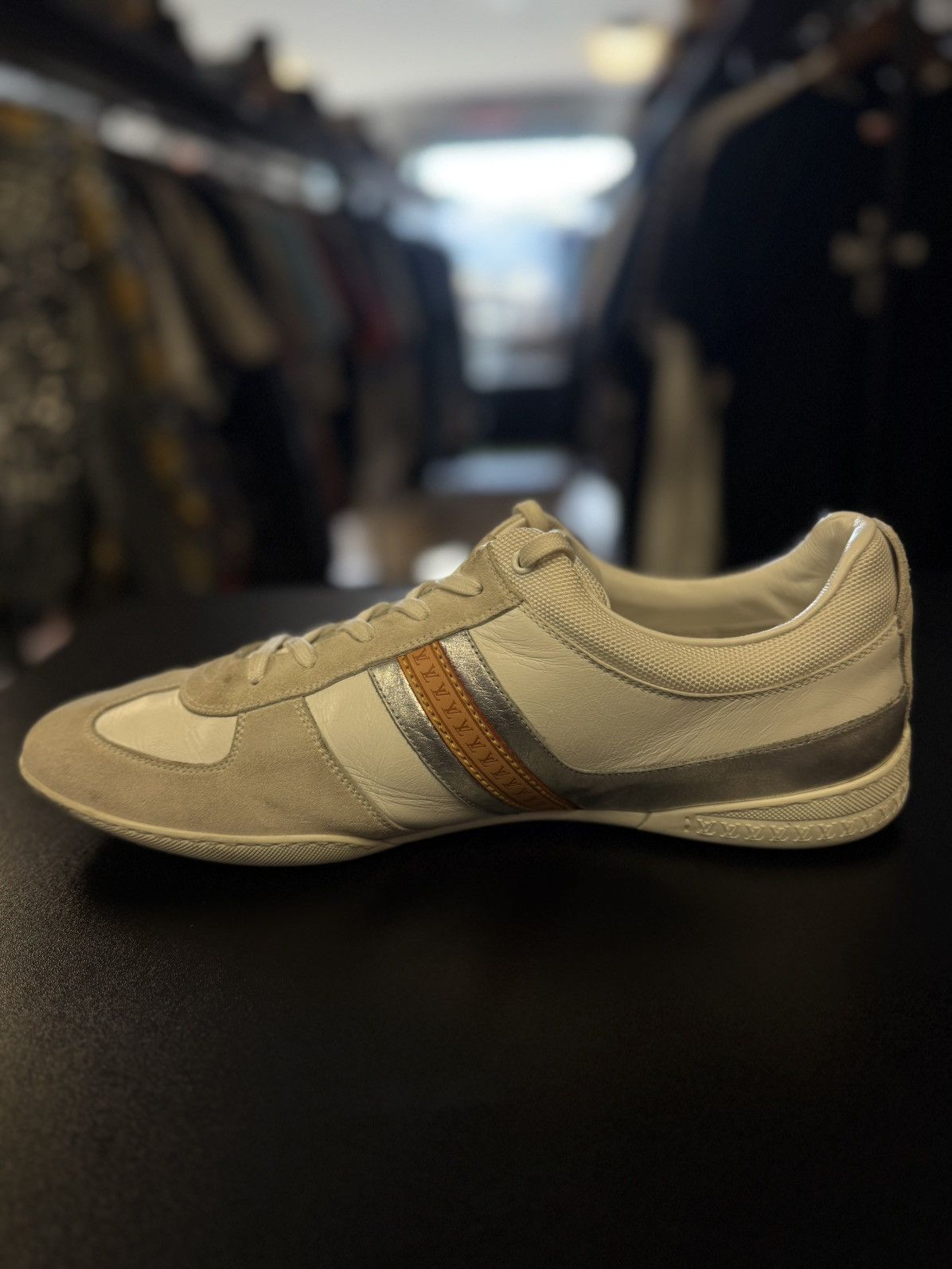 Louis Vuitton Louis Vuitton Dress Vintage Low Sneakers 9.5LV/10.5US Size US 10.5 / EU 43-44 - 10 Thumbnail