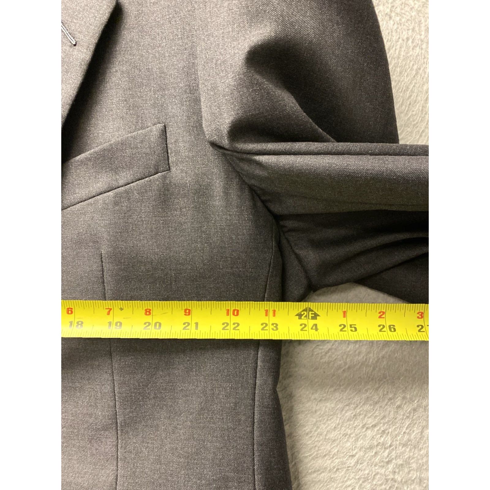 Vintage Hickey Freeman Jacket Blazer Two Button 46R Regular Wool Dark Gray Men Size 46R Jacket/Coat Solid 2 Button Size 46R - 3 Thumbnail