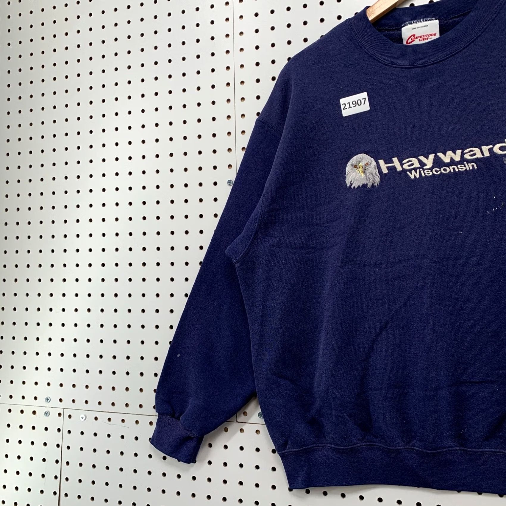Vintage Vintage Hayward Sweatshirt Navy Blue Mens Large Crewneck Eagle Size US L / EU 52-54 / 3 - 3 Thumbnail