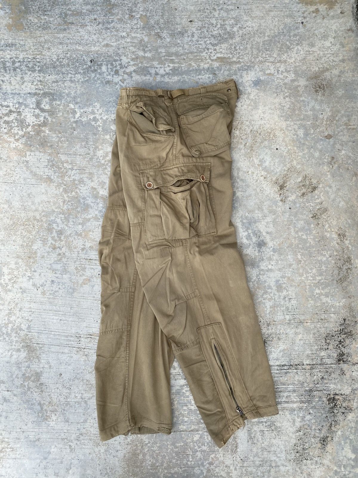 Abercrombie & Fitch Distressed Abercrombie baggy M65 cargo pants Size US 34 / EU 50 - 12 Thumbnail