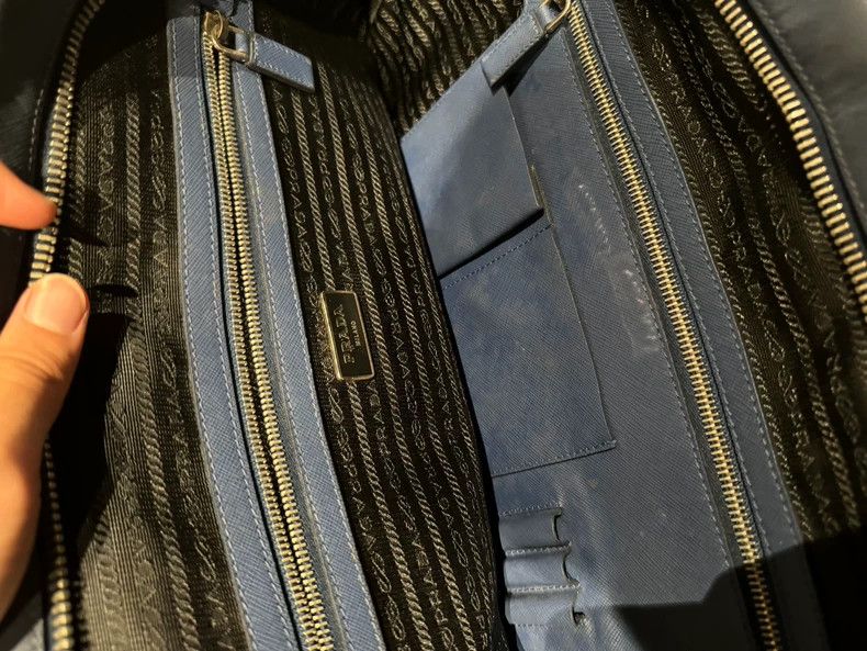 Prada Prada 90s futuristic cowhide leather bag 2502-Nextarrow Size ONE SIZE - 7 Thumbnail