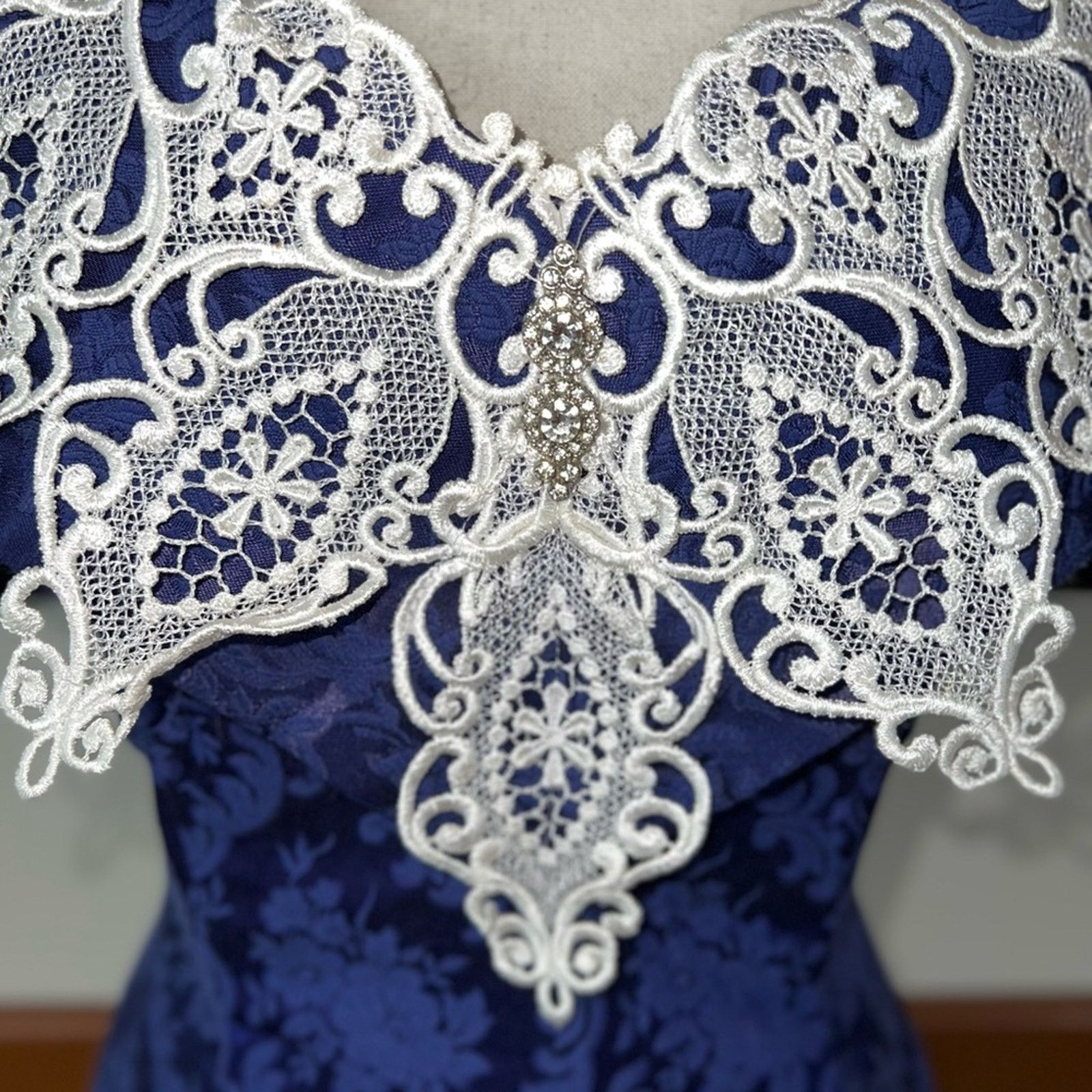 Other Gorgeous Vintage 90s Scott McClintock Brocade Cocktail Dress Size M / US 6-8 / IT 42-44 - 4 Thumbnail
