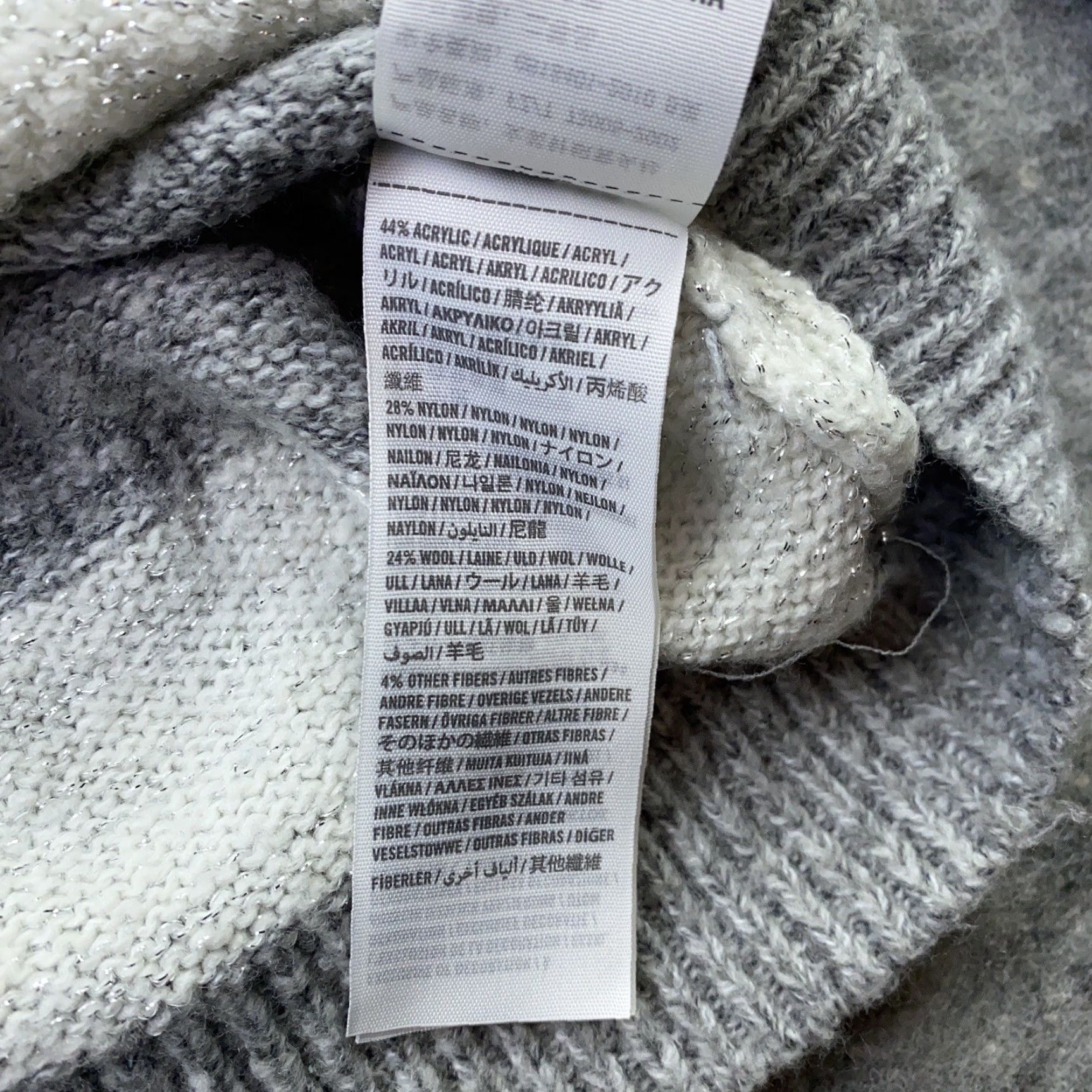 Abercrombie & Fitch Abercrombie & Fitch Womens Sweater Top Small Gray Striped V-Neck Shirt Top Shirt Top Size S / US 4 / IT 40 - 7 Thumbnail