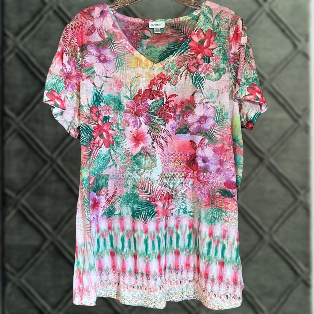 Avenue Avenue Shirt Women’s 14/16 Short Sleeve Floral Multicolor V-Neck Casual Lightweight Summer Size XL / US 12-14 / IT 48-50 - 1 Thumbnail