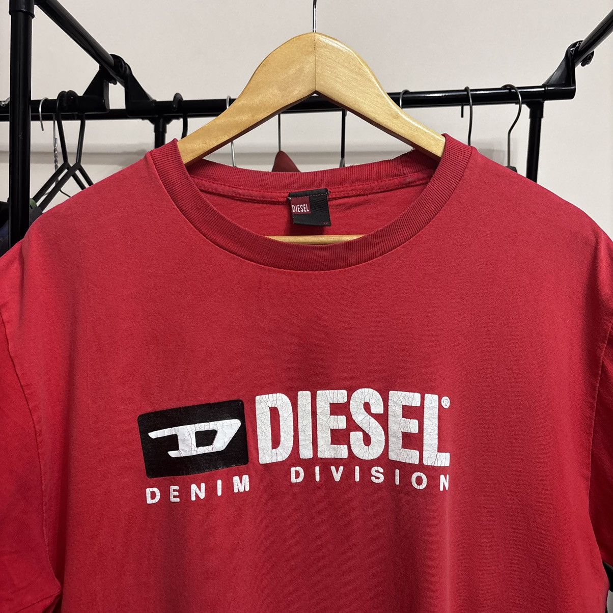 Diesel Vintage 90’s Japan Diesel Big Logo Faded Y2K Red T-Shirt Size US L / EU 52-54 / 3 - 3 Thumbnail