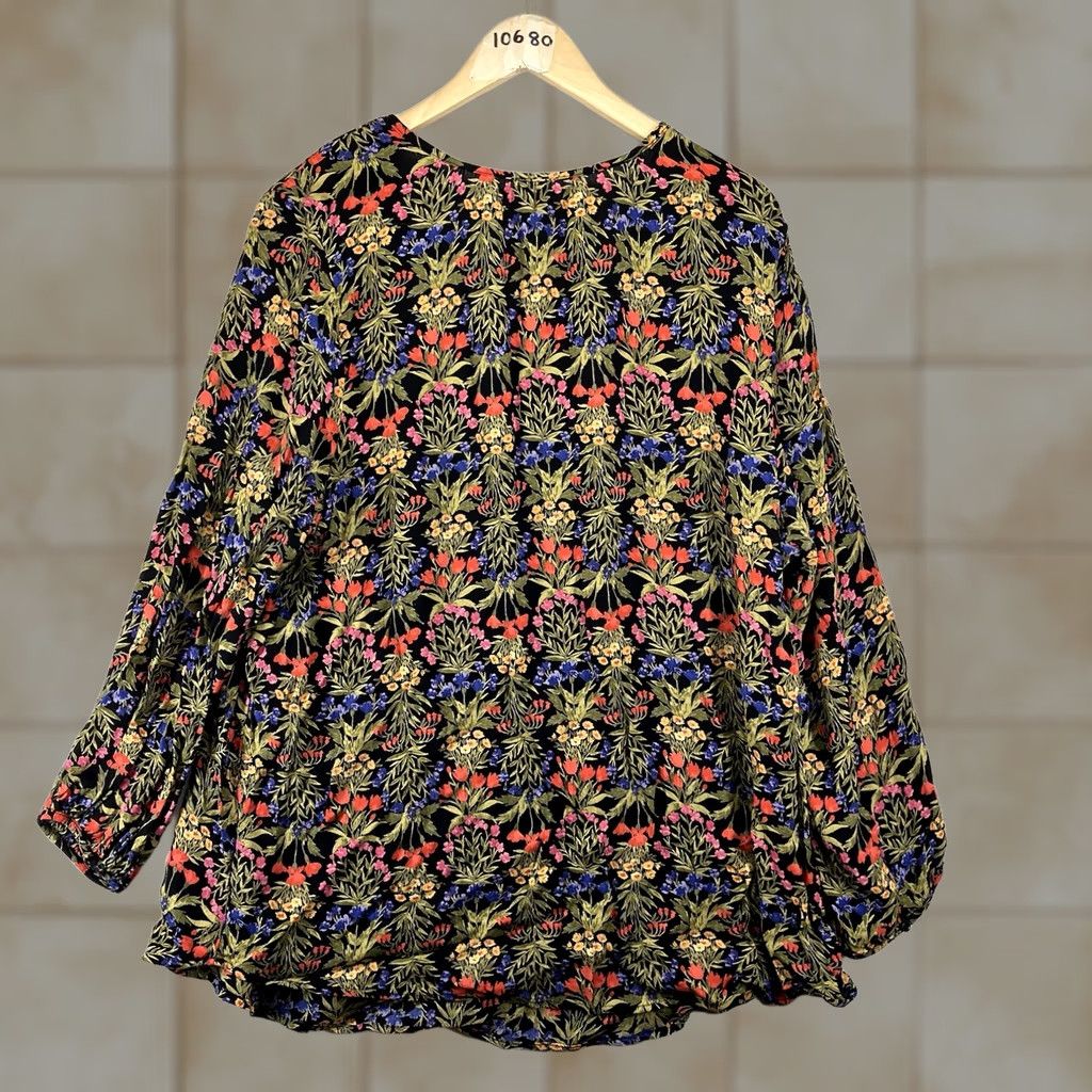 Old Navy VINTAGE? No, not vintage. Old Navy Women's Blouse Shirt? Size XXL / US 16-18 / IT 52-54 - 1 Thumbnail