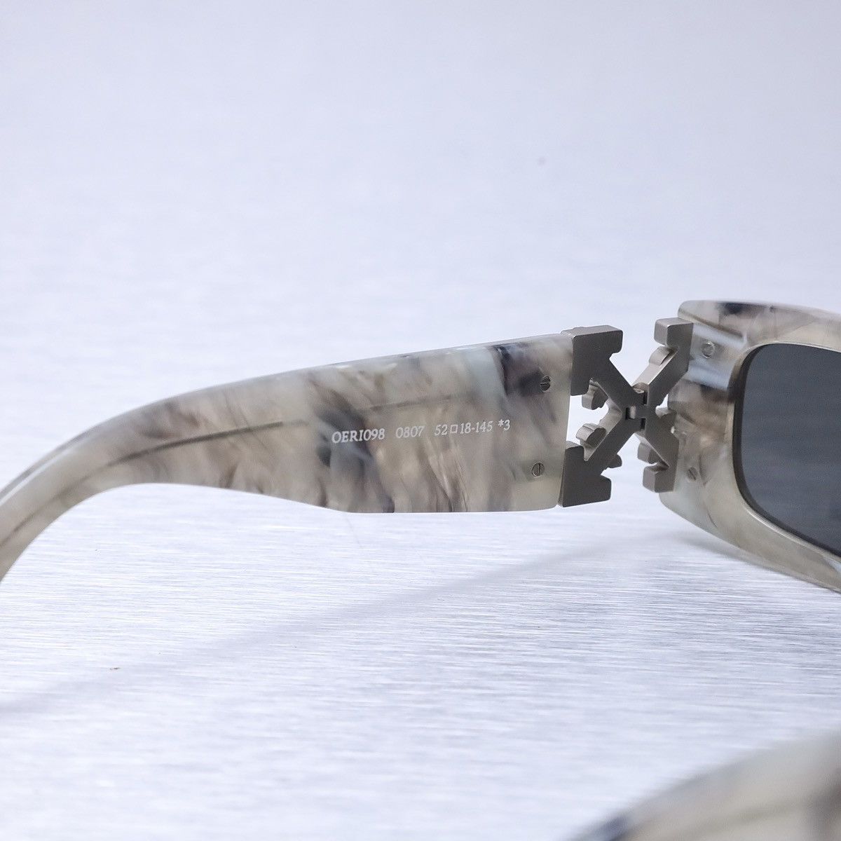 Off-White OFF WHITE ROMA SUNGLASSES Size ONE SIZE - 6 Thumbnail