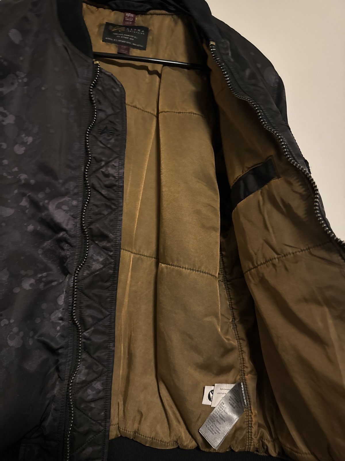 Alpha Industries Alpha Industries Bomber Jacket Size US S / EU 44-46 / 1 - 6 Thumbnail