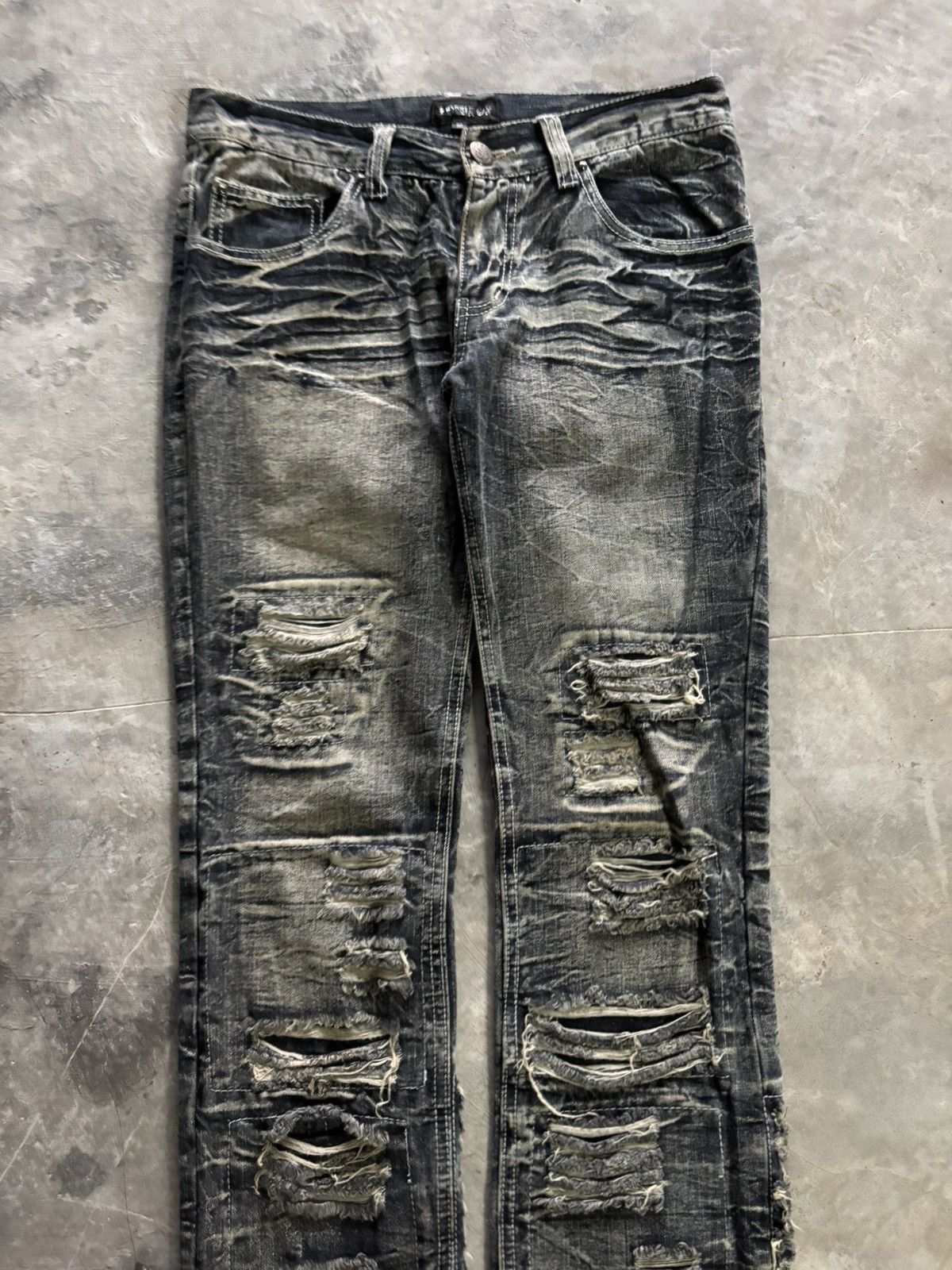 Hysteric Glamour DISTRESSED LOWBOX WHISKERED WASH JAPANESE DENIM SLIM GRUNGE Size US 31 - 10 Thumbnail