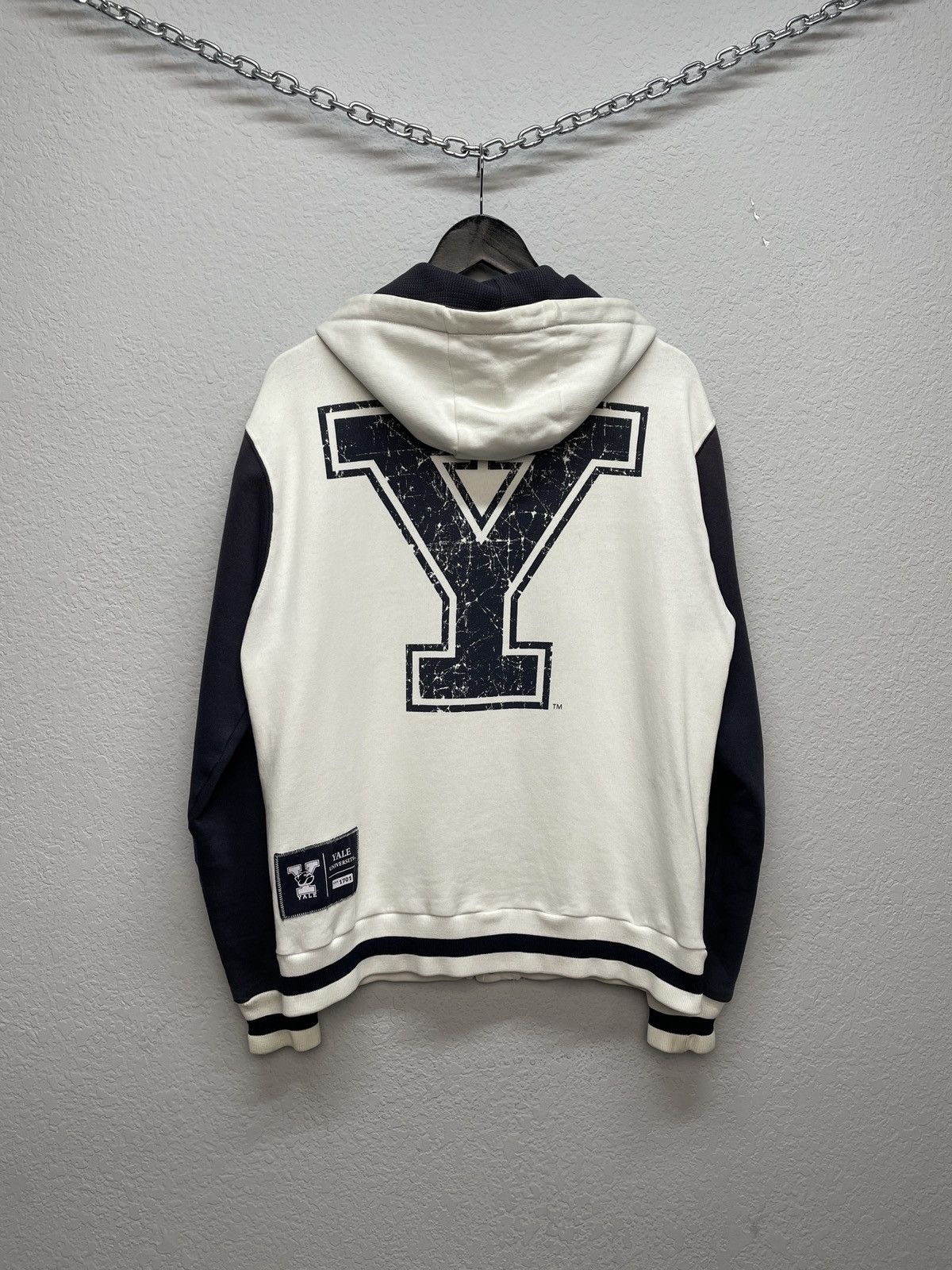 Vintage Vintage Y2K Yale University Boxy Fit Big Logo Zip Hoodie Size US M / EU 48-50 / 2 - 6 Thumbnail