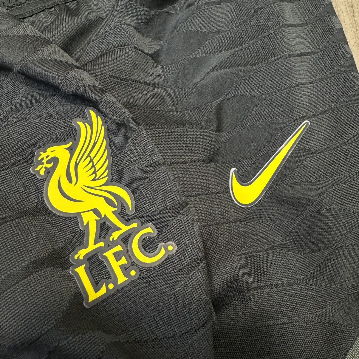 Nike Liverpool 21/22 player issue Elite 1/4 zip drill top set Size US XL / EU 56 / 4 - 13 Thumbnail
