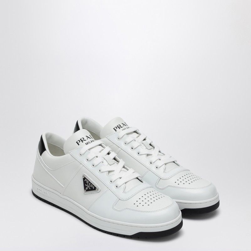 スニーカー PRADA SNEAKERS IVORY IN HAMMERED LEATHER Prada Prada Sneakers Ivory In Hammered Leather | Grailed