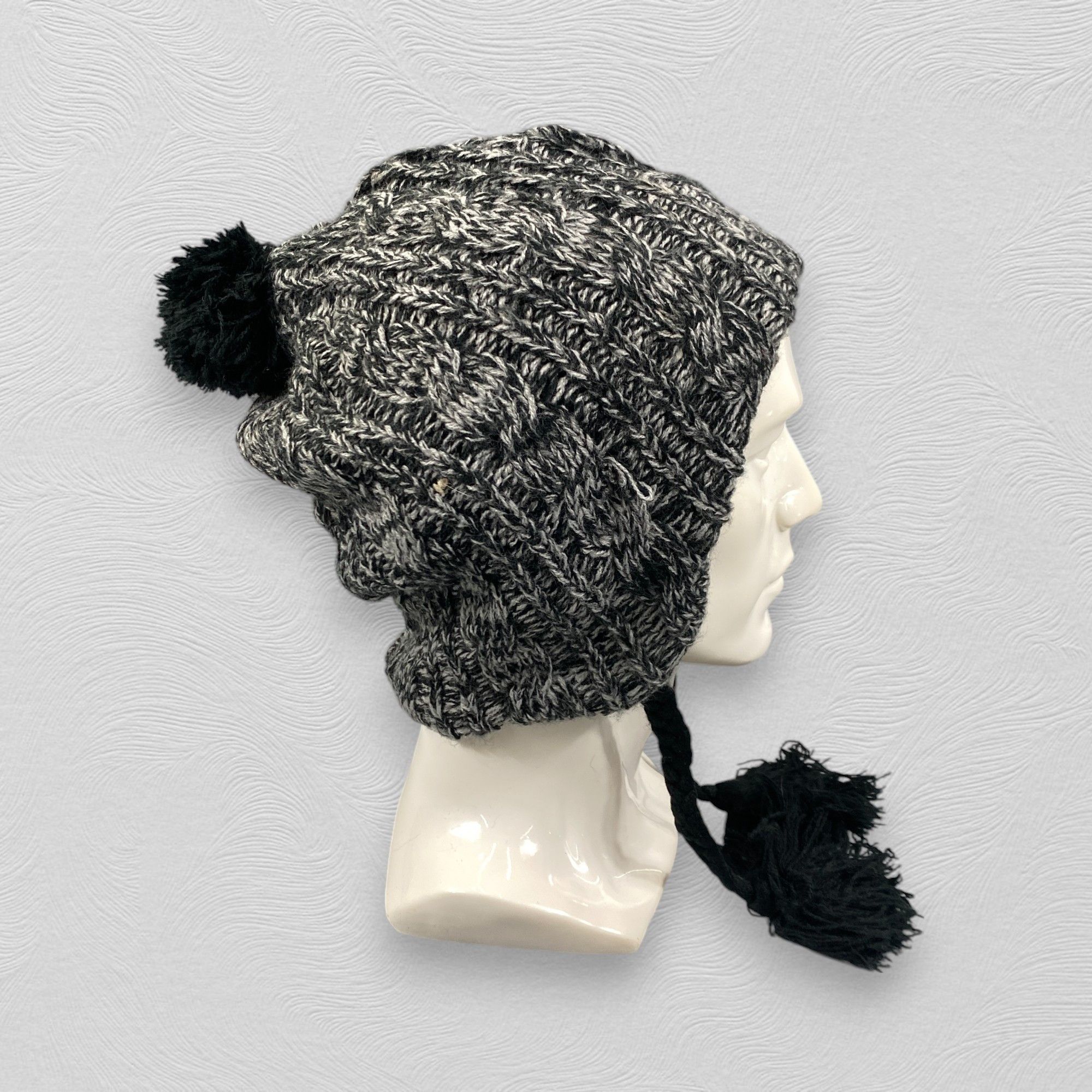 Ocean Pacific Ocean Pacific Ear Flap Beanie Hats -BN1137 Size ONE SIZE - 4 Thumbnail