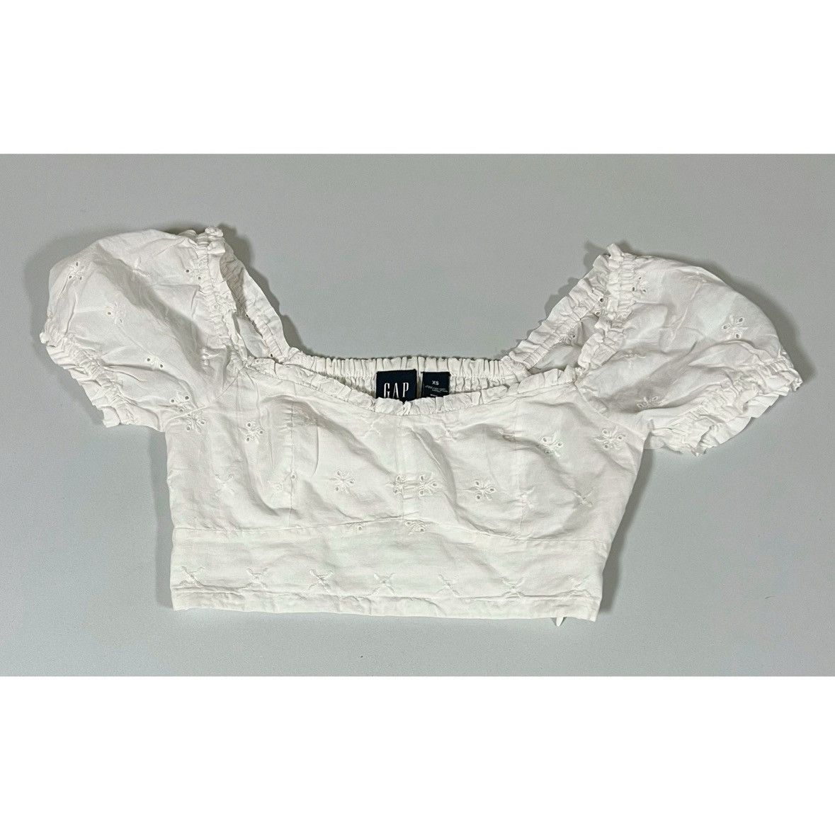 Gap Gap White Eyelet Floral Shirt Crop Top Blouse Size XS 🤍✨ Size XS / US 0-2 / IT 36-38 - 1 Thumbnail