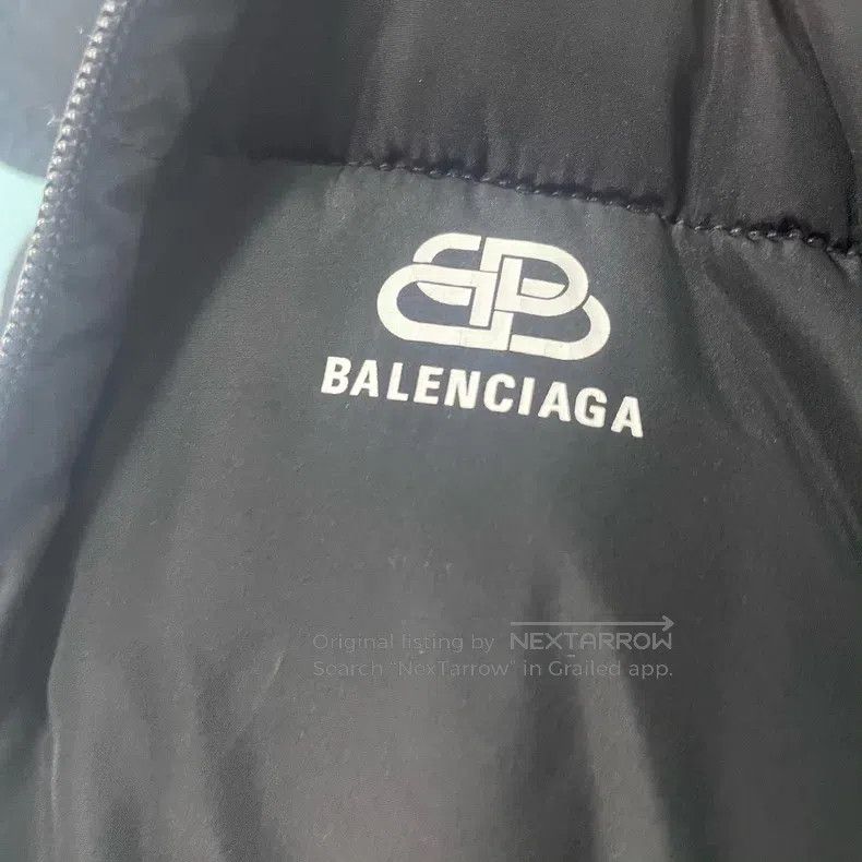 Balenciaga Balenciaga Chest lock logo black down coat Size XXS / US 00 / IT 34 - 4 Thumbnail