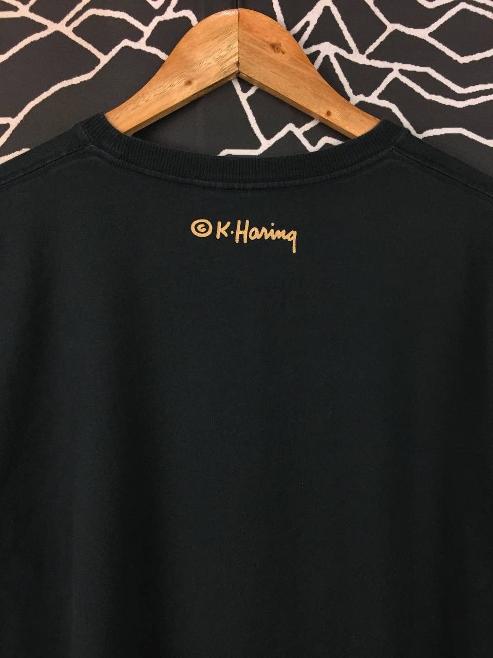 Keith Haring Uniqlo x Keith Haring Barking Dog Logo Pop Art Tee Size US L / EU 52-54 / 3 - 7 Thumbnail