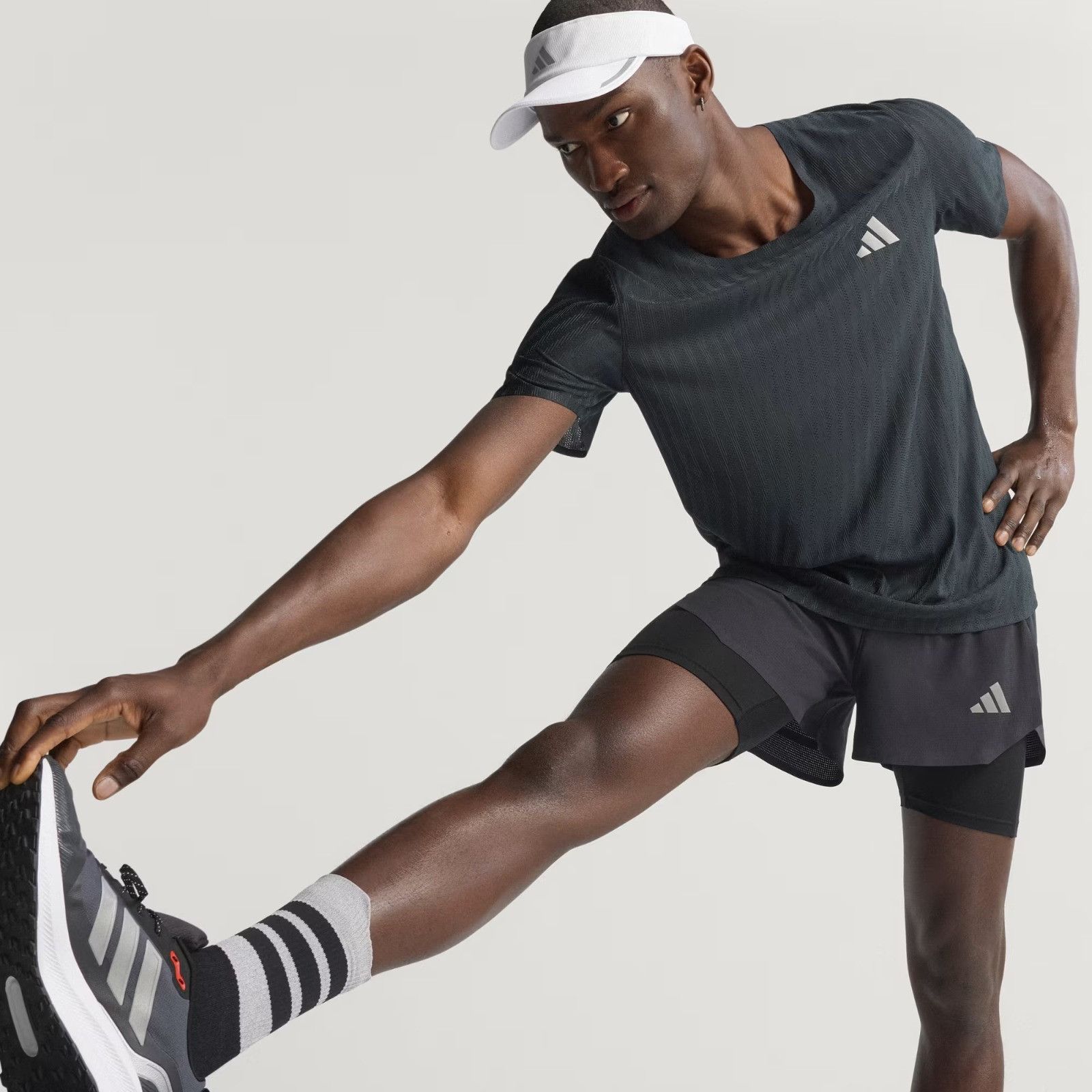 Adidas o1mle0526 Running Short Sleeve T-Shirt in Gray/Black Size US M / EU 48-50 / 2 - 3 Thumbnail