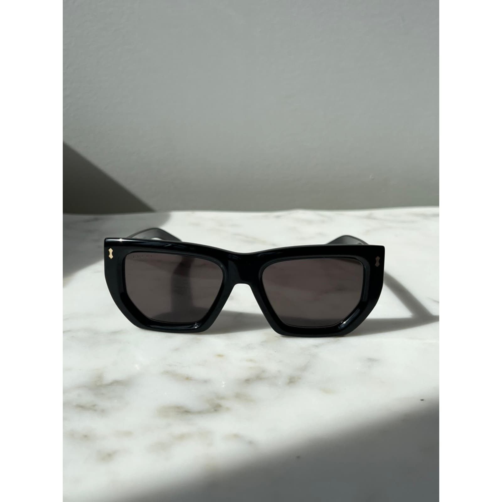 NEW Gucci GG1520S Black Angled Sunglasses