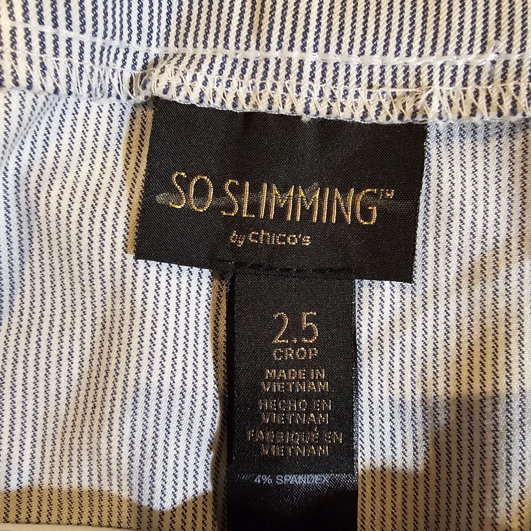 Vintage Chico's Pants Womens 14 Gray Striped Bridgitte Cropped Slimming Capri Stretch Shirt? Size 36" / US 14 / IT 50 - 3 Thumbnail