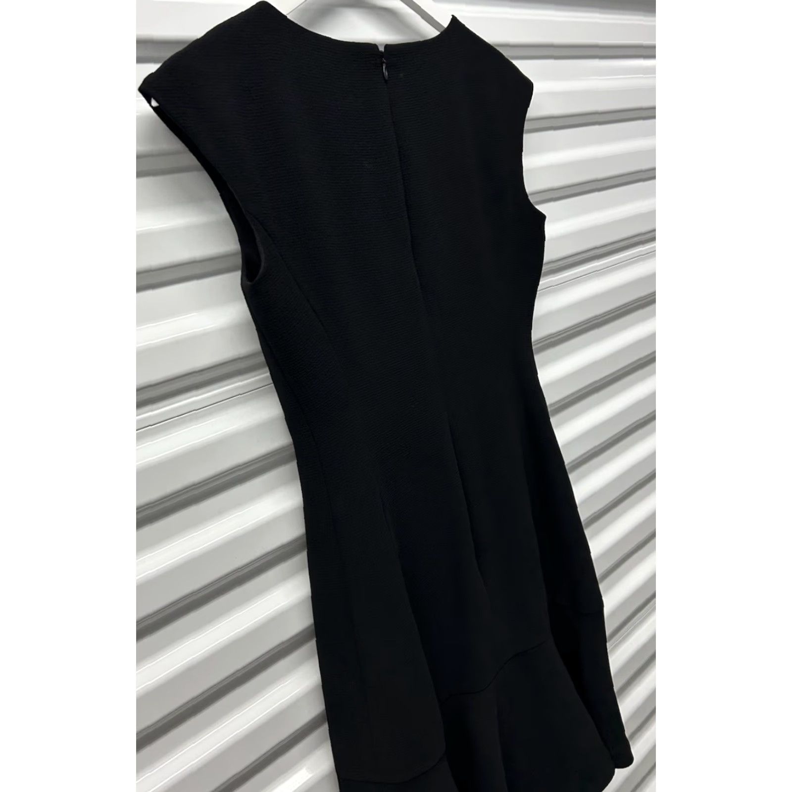 Club Monaco Club Monaco Women’s Iconic Black Front&Rear ZipUp Sheath Midi Dress 00 Size Regular Size XXS / US 00 / IT 34 - 7 Thumbnail