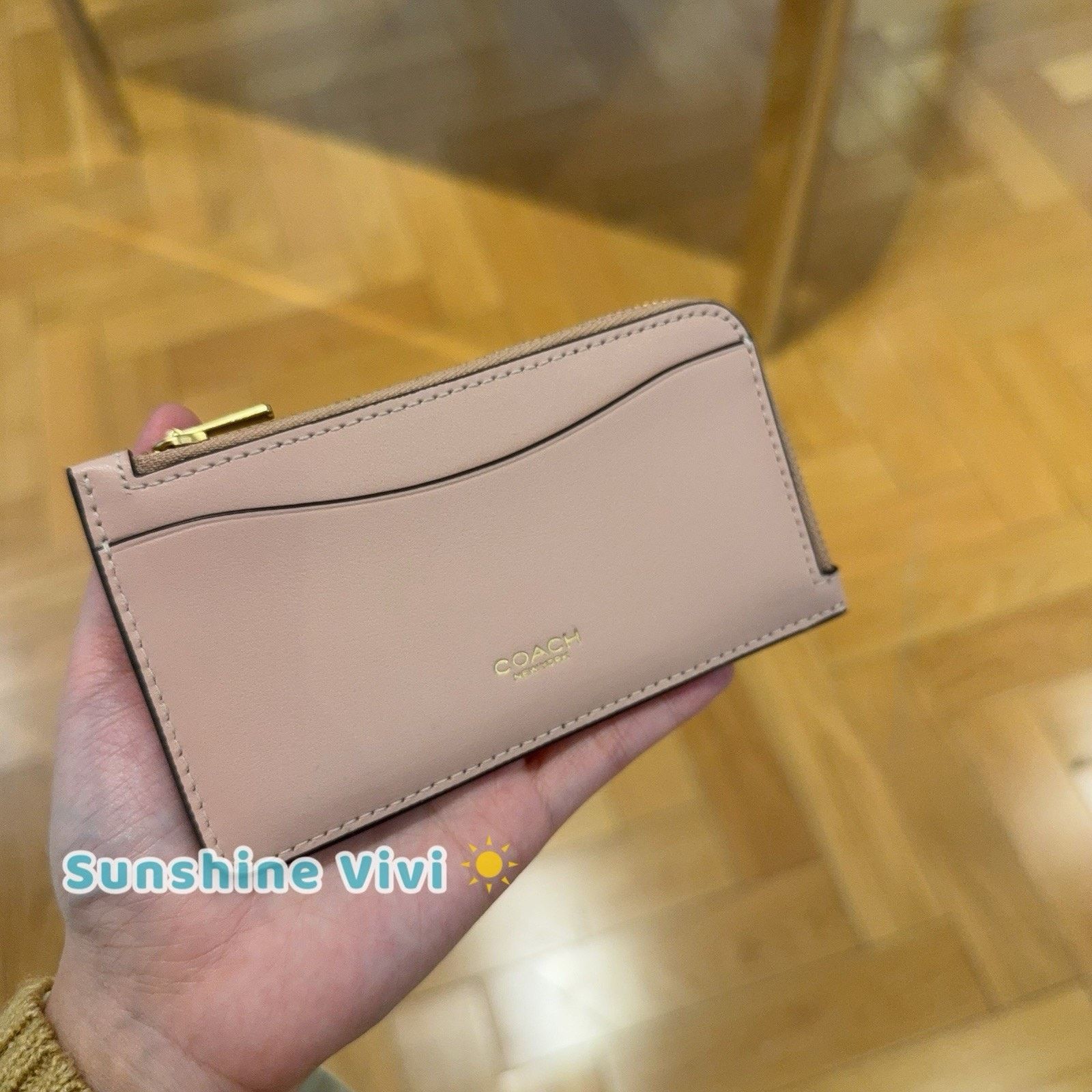 Coach NWT Coach New York Zip Card Case CBF50 Calf Leather CREAM Size ONE SIZE - 1 Thumbnail